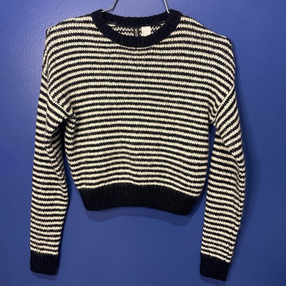Black and White Striped Women's Sweater - Picture 1 of 2